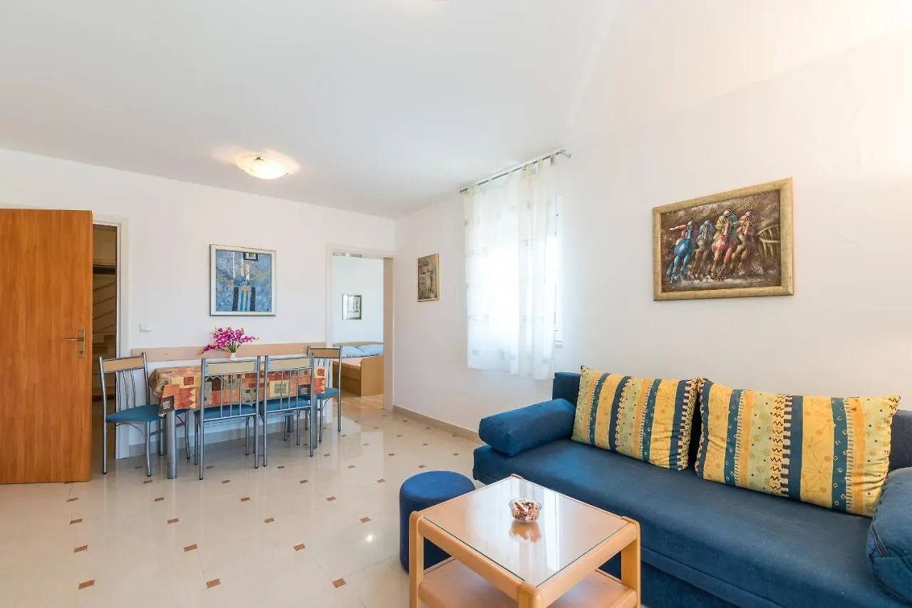 Apartments By The Sea Vir - 18603