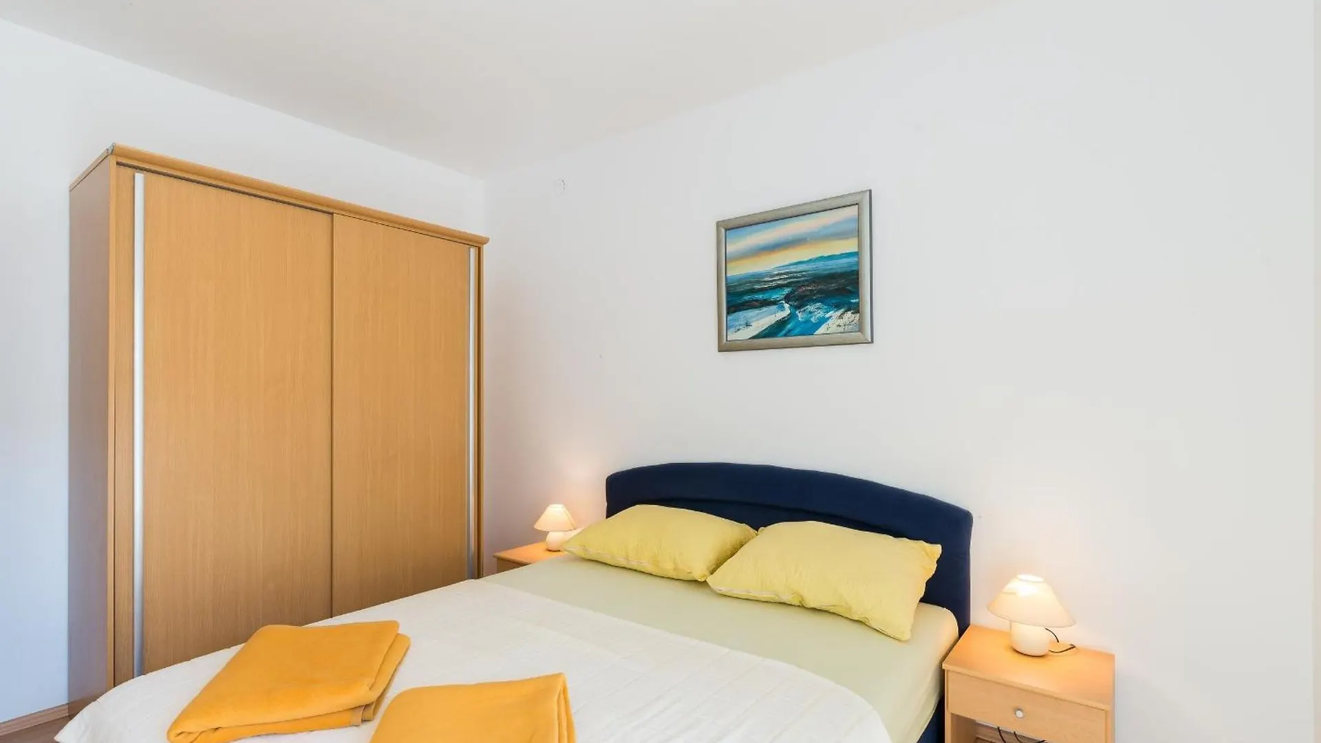 Apartments By The Sea Vir - 18603 Хорватия